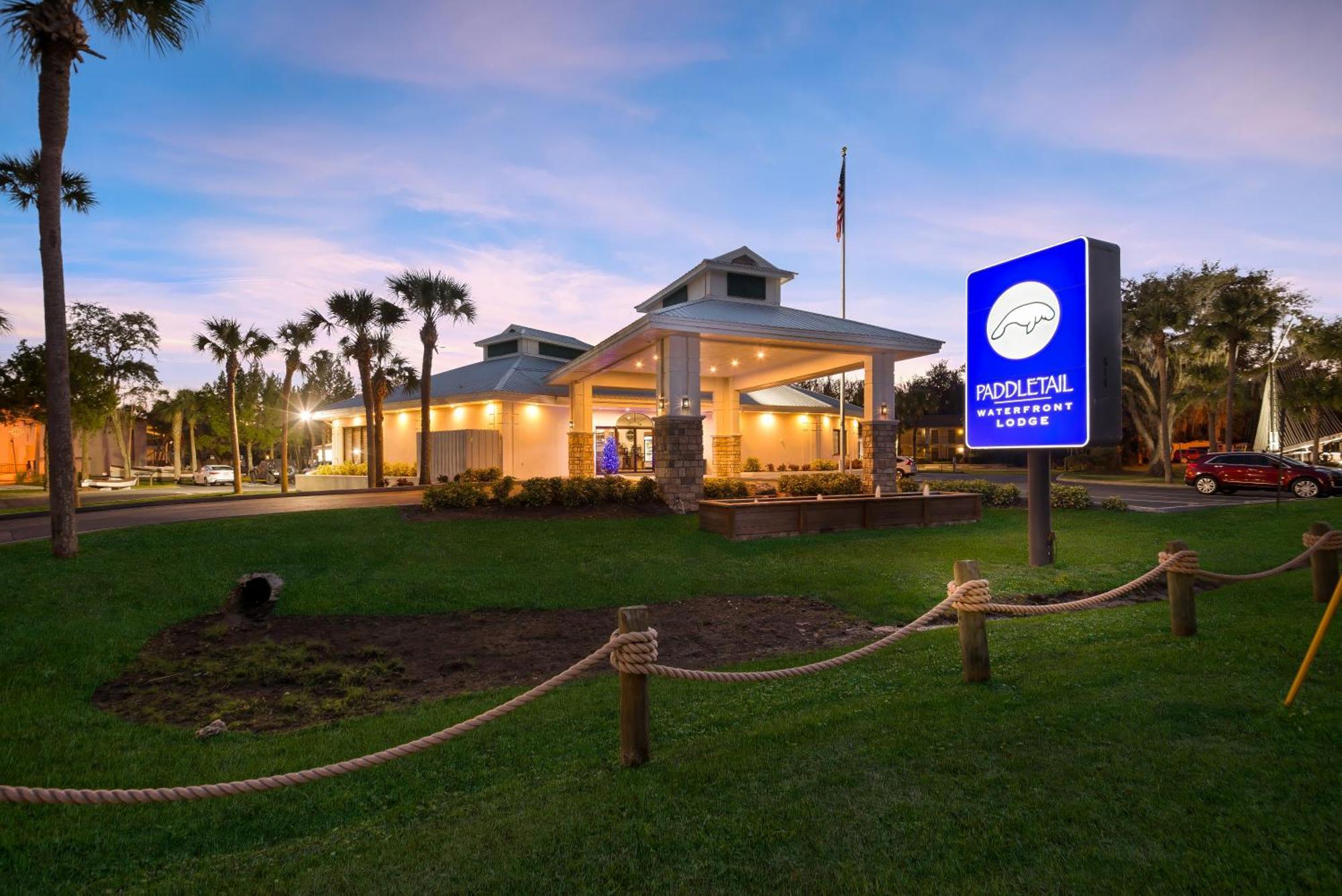 Paddletail Waterfront Lodge, Trademark Collection By Wyndham Crystal River Exterior photo