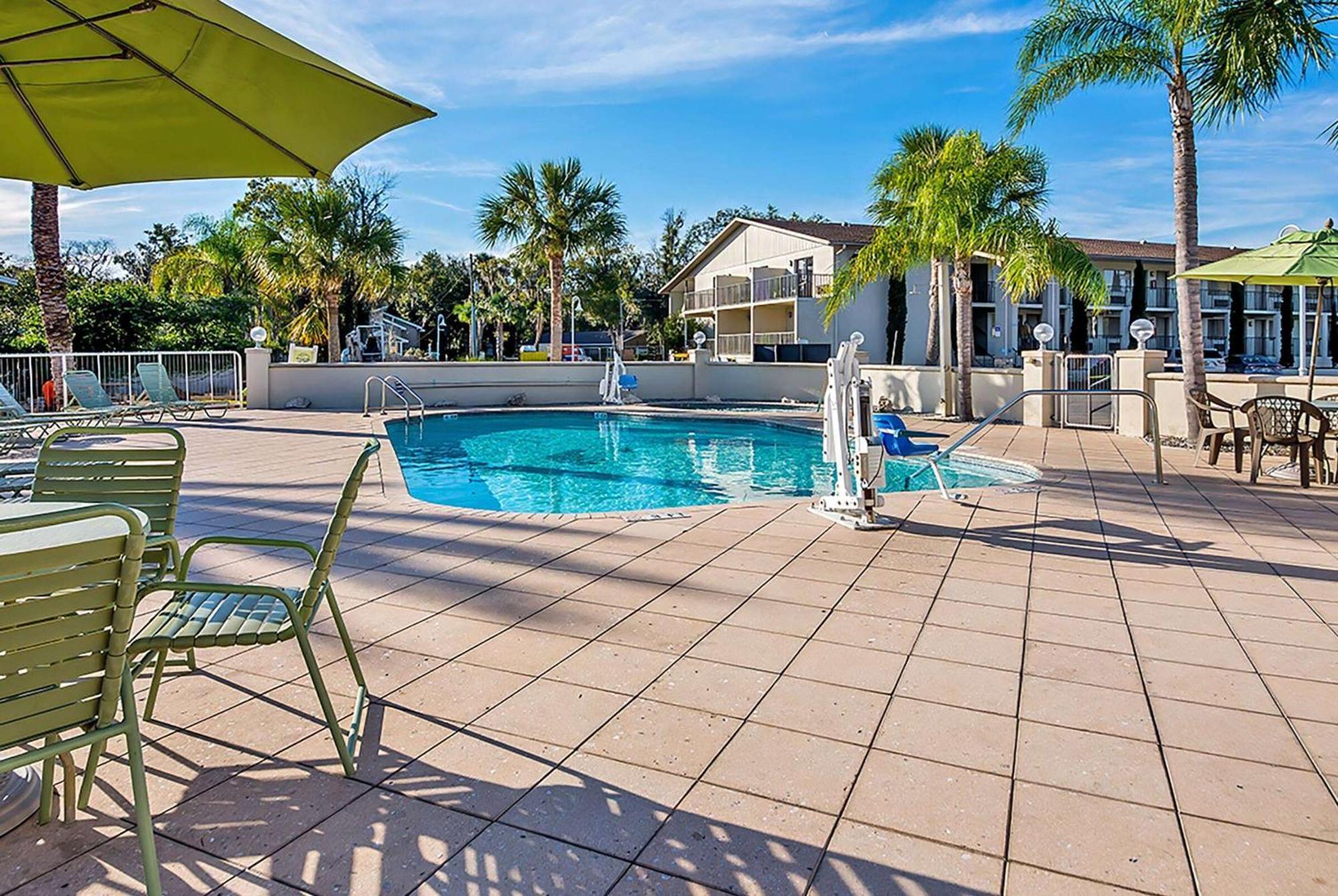 Paddletail Waterfront Lodge, Trademark Collection By Wyndham Crystal River Exterior photo